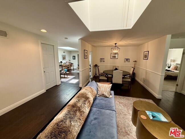 Building Photo - 1097 Finrod Ct