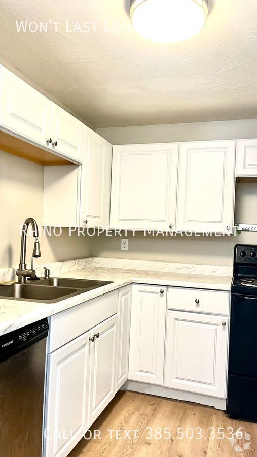 Building Photo - 4664 S Arlington Park Dr
