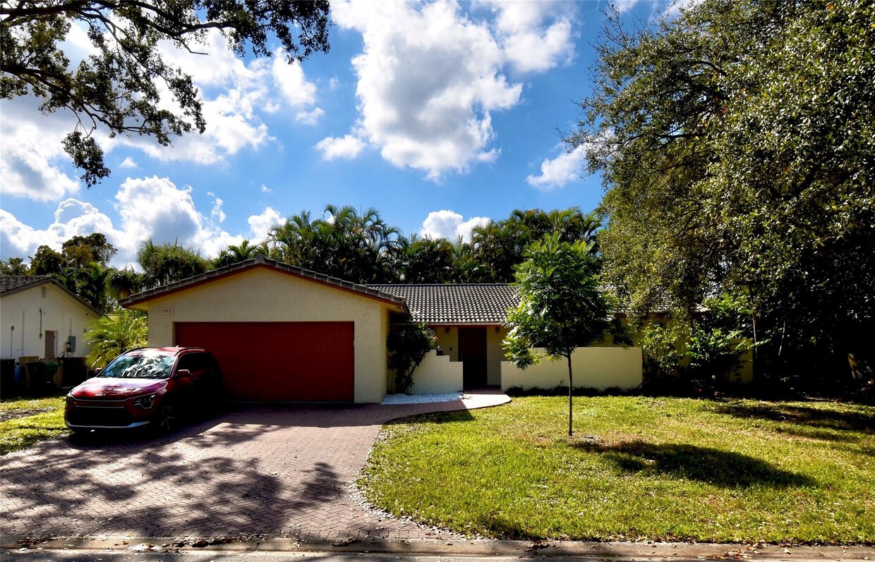 Foto principal - 11540 NW 40th Ct