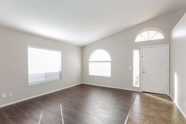 Foto del edificio - 2718 W Pecan Rd