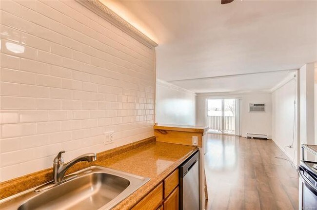 Foto del edificio - 3047 W 47th Ave