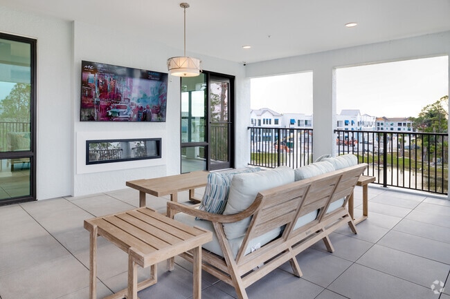 Sky Lounge - Imperial Crossing Luxury Apartment Homes
