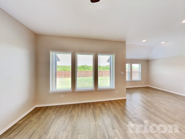 Building Photo - 9125 Nevis Dr