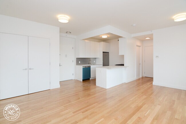 Building Photo - 1127 Flatbush Ave