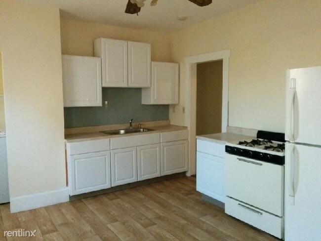 Building Photo - 555 Dorchester Ave
