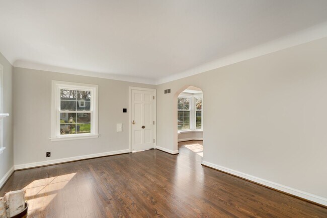 Foto del edificio - 2B/1B Charming Single Family home in Glend...