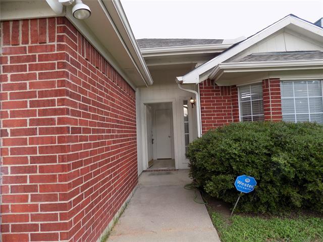 Building Photo - 6009 Castanada Dr