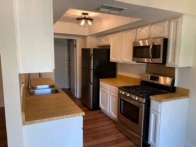 Foto del edificio - Remodeled Anderson Mill Gem - Must See!