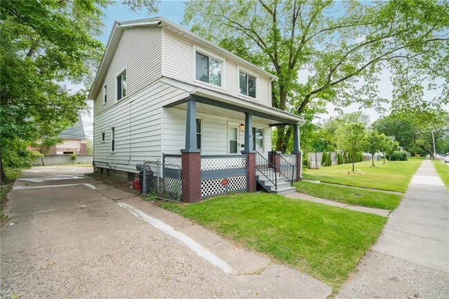 Building Photo - 7642 Rivard Ave