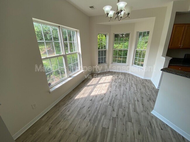 Foto del edificio - 2709 Church View Ln