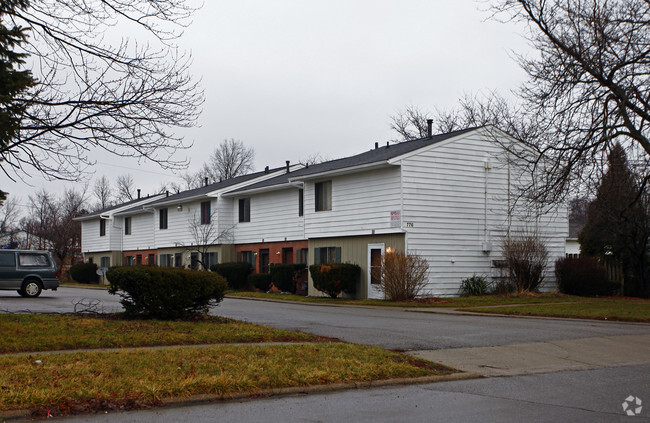 Building Photo - Northwest Village Apartments