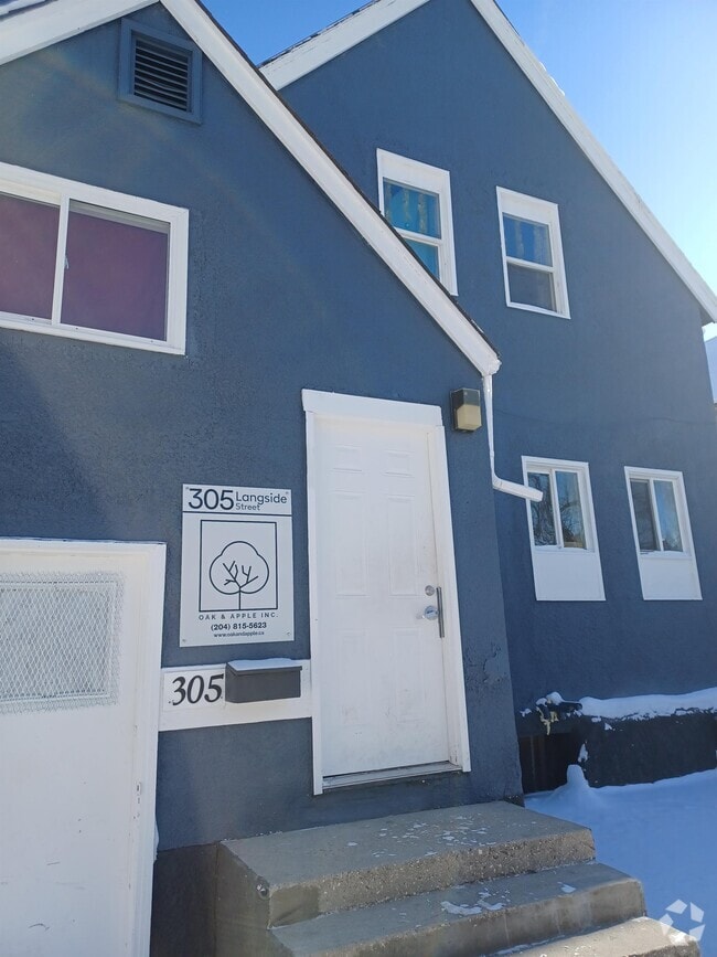 Building Photo - 305 Langside St