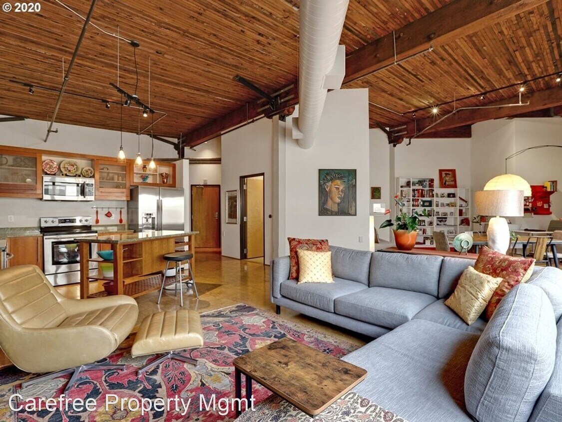 Foto principal - 1420 NW Lovejoy St