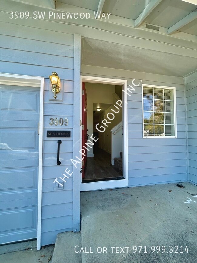 Building Photo - 3 Bedroom in Beaverton!