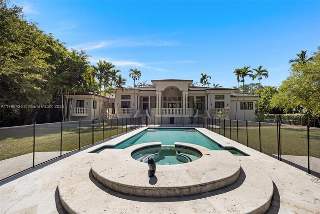 Building Photo - 8112 Los Pinos Cir