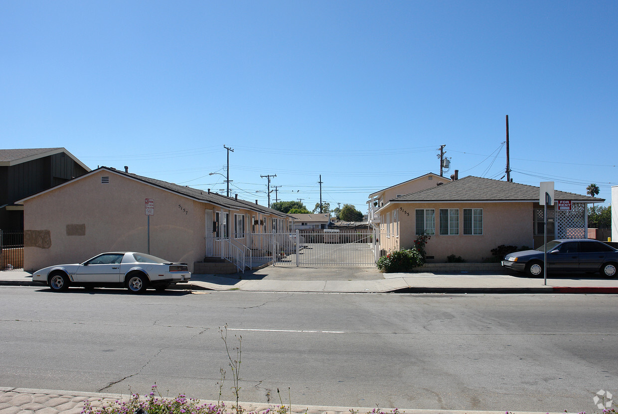 Primary Photo - Saviers Apartments