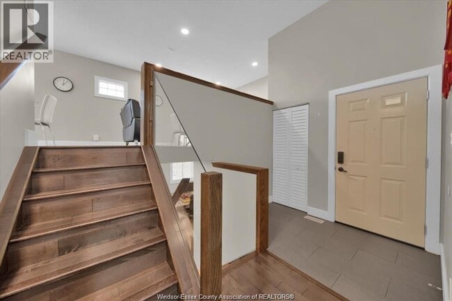 Building Photo - 9940 Forest Glade Ct