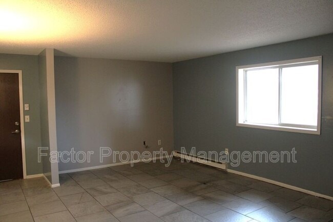 Foto del edificio - 418 Allan Ave