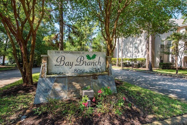 Building Photo - 8051 Bay Branch Dr