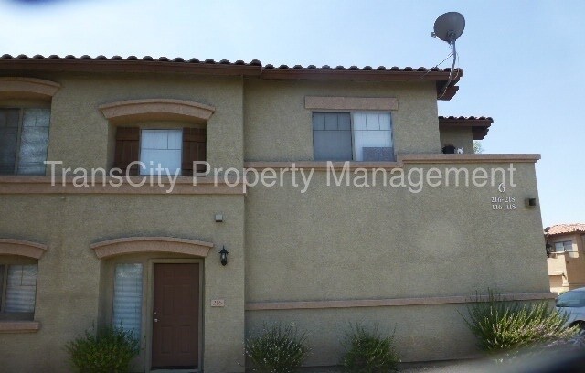 Primary Photo - 525 N Miller Rd
