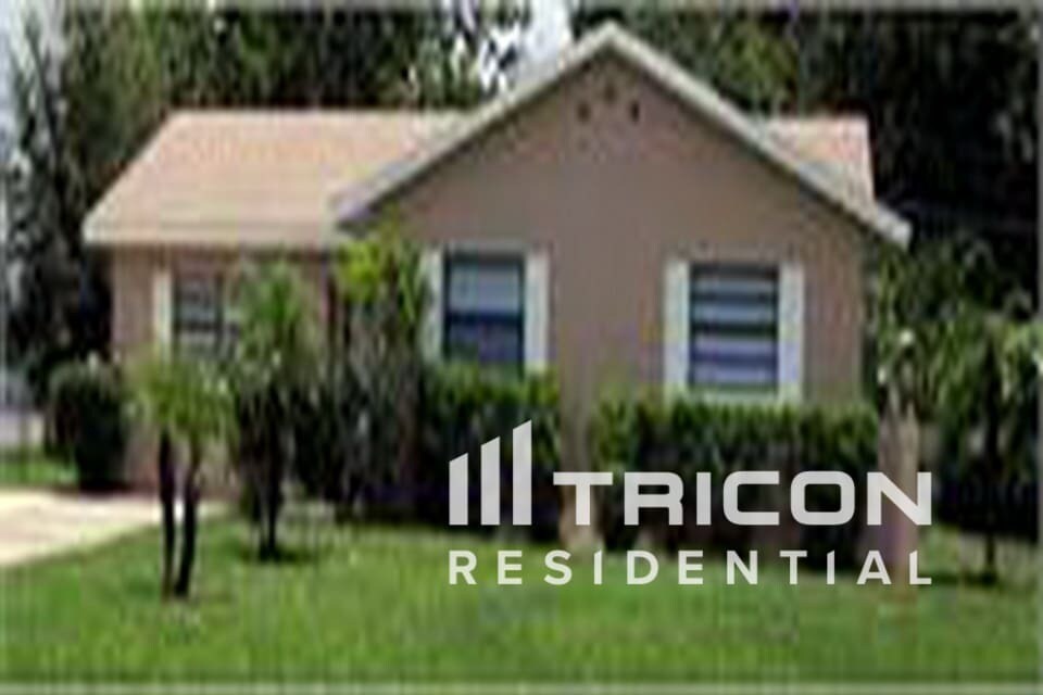 Primary Photo - 4411 Chateau Rd