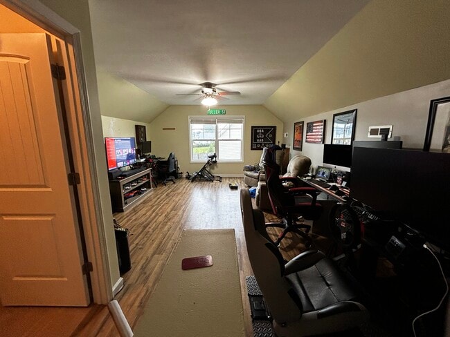 Foto del edificio - 2924 Seavista Ct