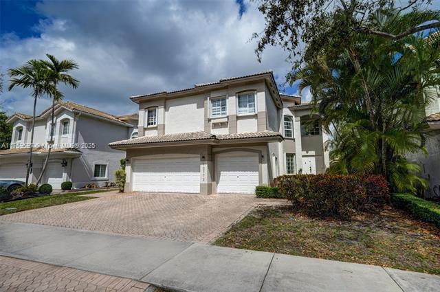 Foto principal - 10773 NW 69th Ter