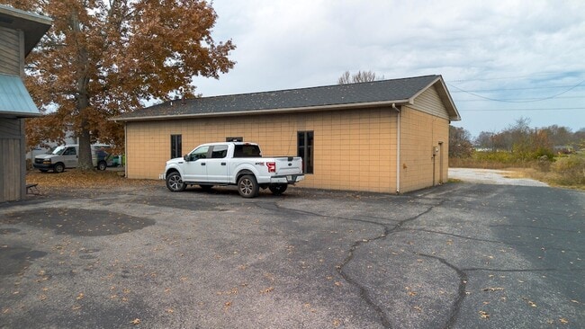 Foto del edificio - 6032 W Andrew Johnson Hwy