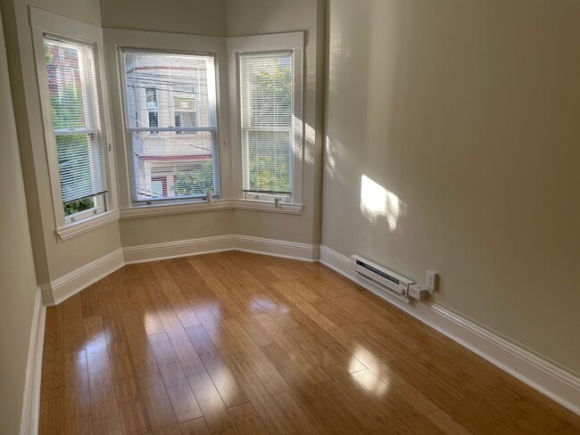 Building Photo - 47-47 Pearl St