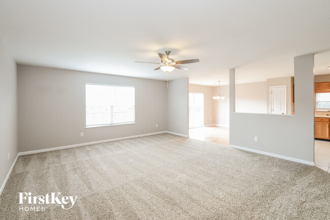 Foto del edificio - 2334 Layton Park Dr