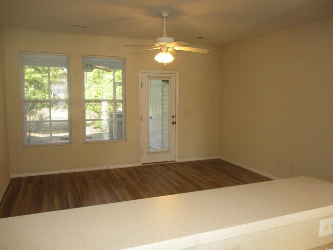 Foto del edificio - 161 Olde Towne Way