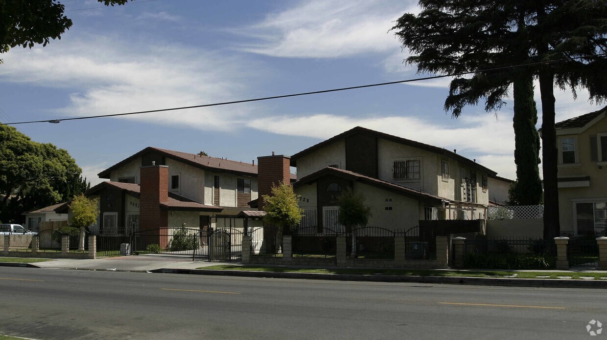 Primary Photo - 3728-3732 3/4 Maxson Rd