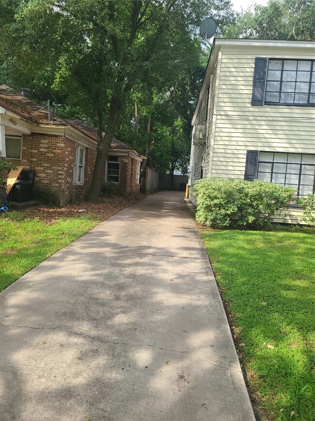 Foto del edificio - 1434 Lawson St