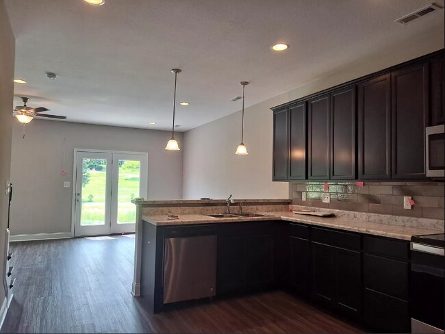 Foto del edificio - 6761 Padgett Hill Ln