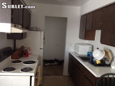 Building Photo - 1452 Village Ln