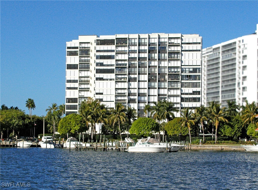 Foto principal - 4031 Gulf Shore Blvd N