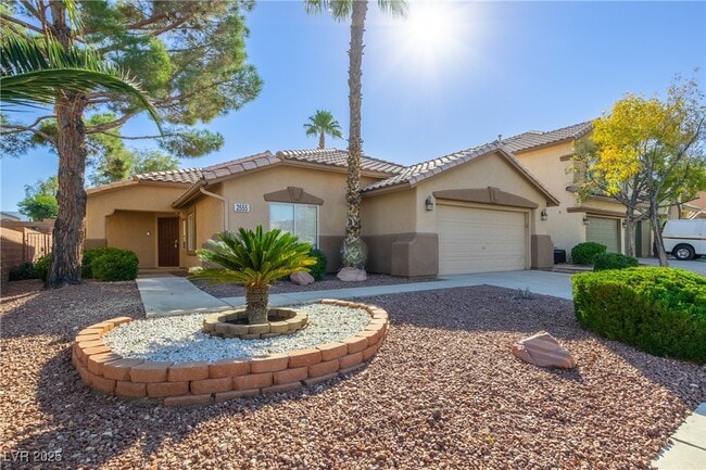 Building Photo - 2555 Sundew Ave