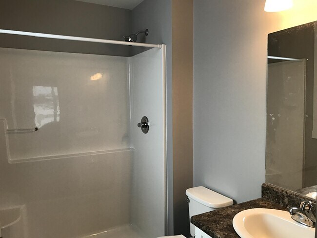 Building Photo - 10307-10112 112 St