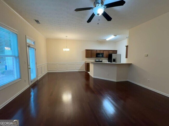 Foto del edificio - 207 Green Bridge Ct SE