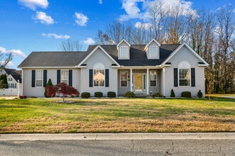 Building Photo - 49 Humphreys Dr