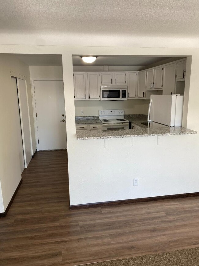 Building Photo - 2447 County B Rd W