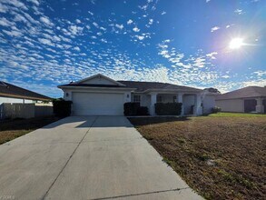 Building Photo - 3413 35th St SW