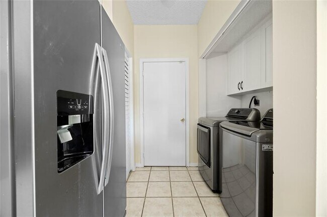 Foto del edificio - 1851 SW 101st Way