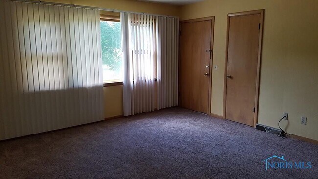 Foto del edificio - 3501 Beverly Dr