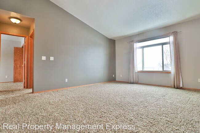 Building Photo - 3 br, 2 bath House - 6704 W 61st St