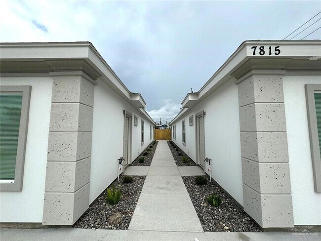 Building Photo - 7814 N 58th St