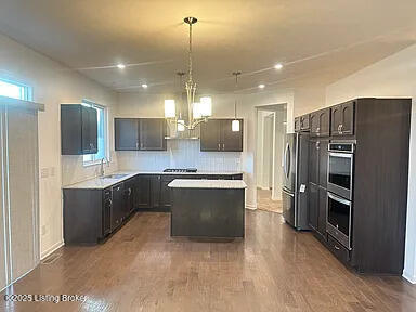 Foto del edificio - 15901 Long Meadow Way