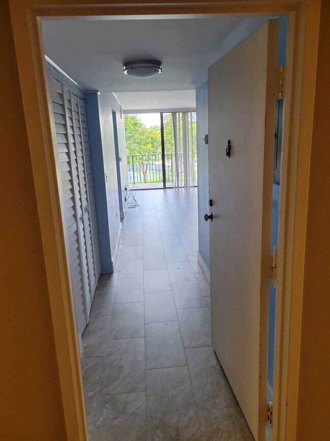 1201 River Reach Dr Unit 311, Fort Lauderdale, FL 33315 Condo for