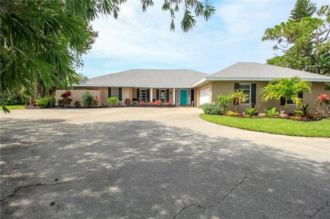 Building Photo - 4042 SW Bimini Cir N