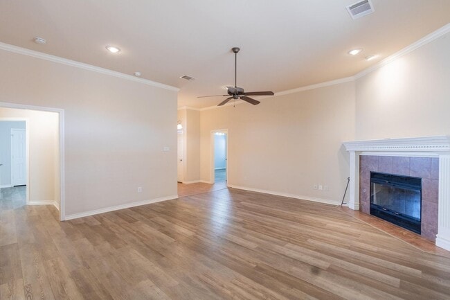 Building Photo - Updated 4/3/3 Located in Frenship ISD!